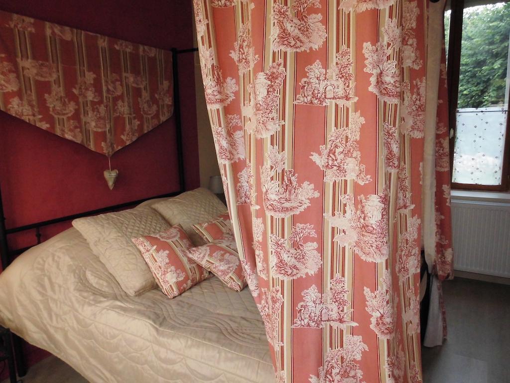 La Demeure Avesnoise Bed & Breakfast Wignehies Room photo